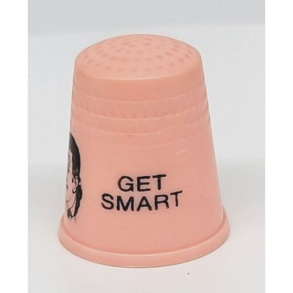 Get Smart Pink Plastic Sewing Thimble TV Series Vintage Collectible - Picture 7 of 12
